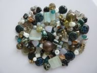 250 Mixed Glass Acrylic Jewellery Making Craft Beads Victorian Mix